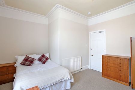 5 Bed Flat, Lilybank Place, AB24 - Photo 4