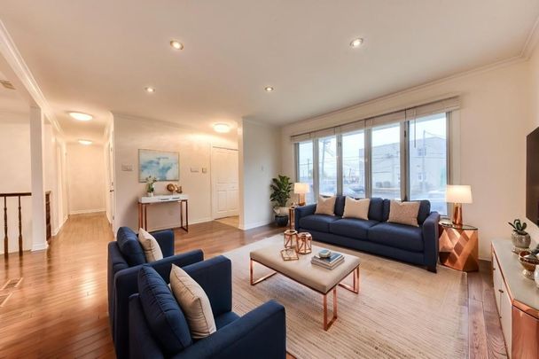 Maison de plain-pied à louer - Laval (Chomedey) (Place Renaud) - Photo 1