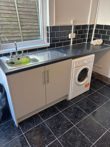 £1,250 PCM, Newly Refurbished Two Bedroom House with Enclosed Garden in Hereford Street, Grangetown, Cardiff, CF11 6SZ - Photo 4