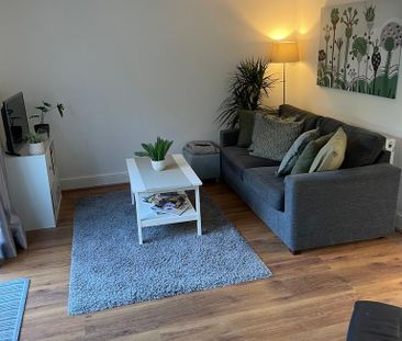 2 bedroom flat to rent - Photo 6