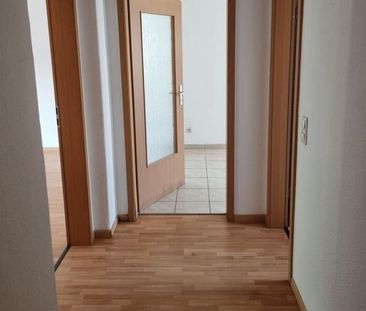 Perfekte Wohnung mit WohlfÃ¼hlcharakter, schÃ¶nem Balkon und Tagesl... - Foto 3