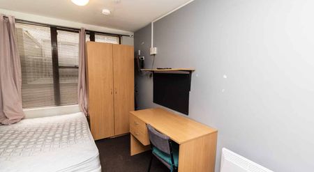 Central Studio Apartment on The Terrace - Photo 4