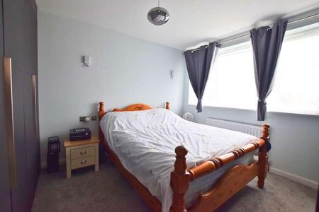 Browning Road, Oakham, LE15 - Photo 4