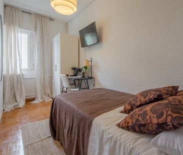 Calle de la Virgen de Aránzazu, Madrid, Community of Madrid 28034 - Photo 6