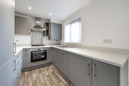 3 bedroom detached house to rent - Photo 5