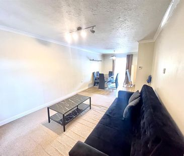 2 bedroom terraced house to rent - Photo 2