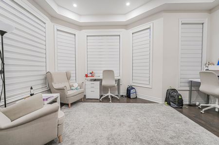 For Lease - 3207 Millicent Avenue, Oakville, Ontario - Photo 4