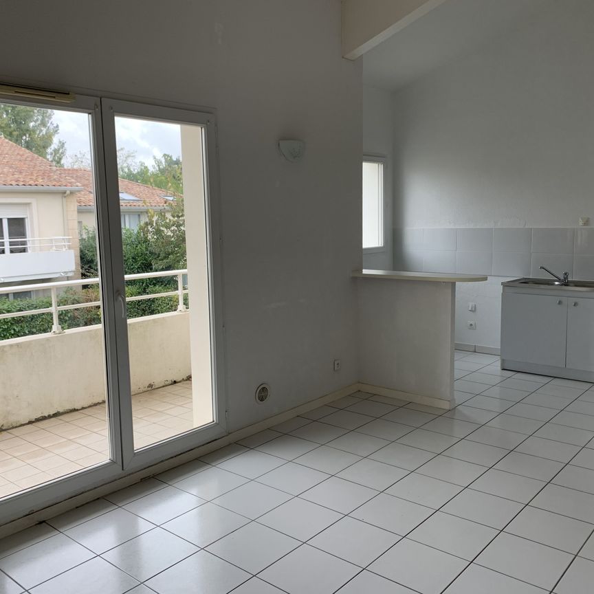 Location Appartement 3 pièces 59m² ST ANDRE DE CUBZAC 33240 - Photo 1