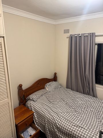 Strathfield - Photo 3