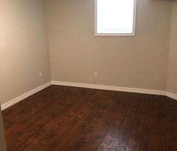 For Lease - 983-1 Syndenham Lane, Milton, Ontario - Photo 5