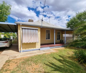 Well Appointed Family Home - Photo 3