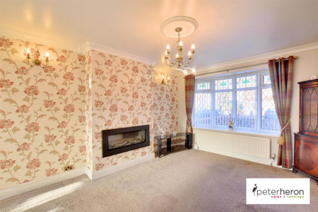 3 bedroom semi-detached house to rent - Photo 5