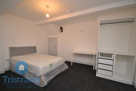 1 bed Studio for Rent - Photo 2
