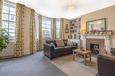 3 bedroom flat to rent - Photo 2