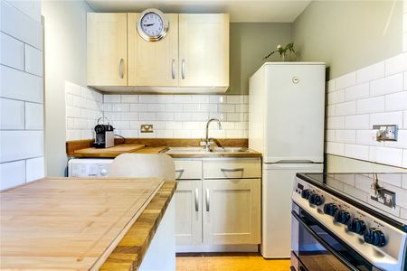 Sinclair Road, Brook Green, W14, London - Photo 3