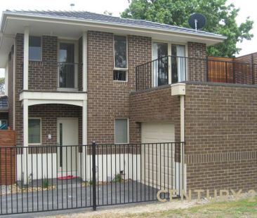 Neat & Central 2-Bed Unit - Photo 5