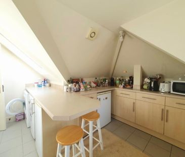 Room in a Shared House, Powys Lane, N14 - Photo 6