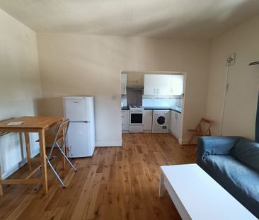 1 Bedroom Flat - Photo 5