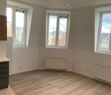 Appartement te huur in Antwerpen voor € 870 met 1 slaapkamer - Photo 4