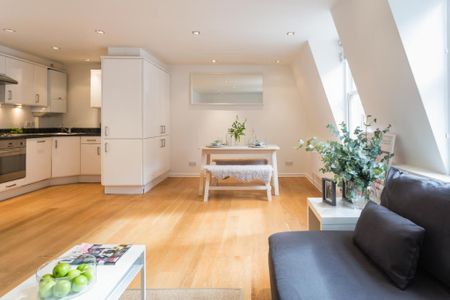 2 bedroom conversion flat with 1 reception and 2 bathrooms in Marylebone, W1U - Photo 3