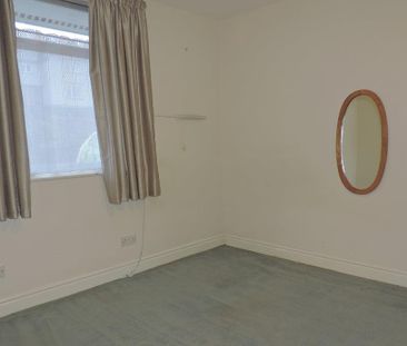 3 bedroom detached bungalow to rent - Photo 5