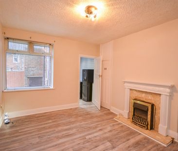 2 bed flat to rent in Bavington Drive, Fenham, NE5 - Photo 2