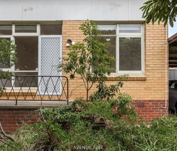 Renovated Delight! - Photo 5