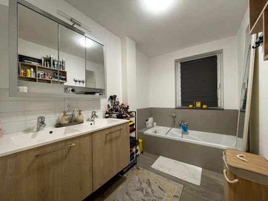 Recente nieuwbouwwoning te huur te Rumbeke - Photo 1