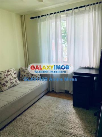 Inchiriere apartament 3 camere Tei LOC DE PARCARE - Photo 2