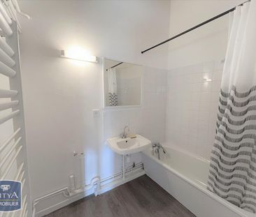 Location Appartement 1 pièce 36m² CHINON 37500 - Photo 4