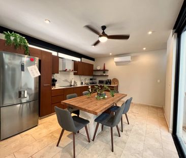 TEMOZÓN: VANGUARDISTA TOWNHOUSE AMUEBLADO CON JACUZZI - Foto 1