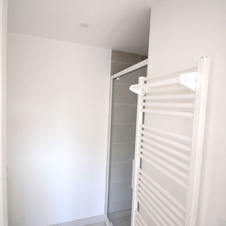 Location Appartement 3 pièces 48m² - Photo 3