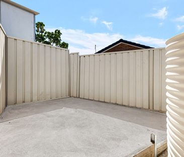 Step into comfort and modern living! - Photo 3