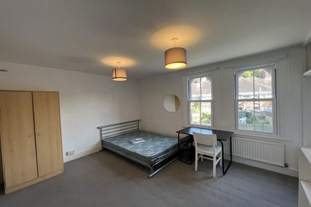 5 bedroom terraced house to rent - Photo 5