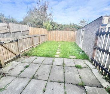 2 bedroom end of terrace house to rent - Photo 4