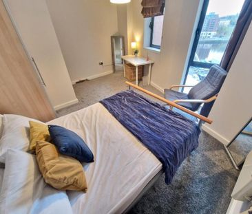 2 bedroom flat to rent - Photo 6