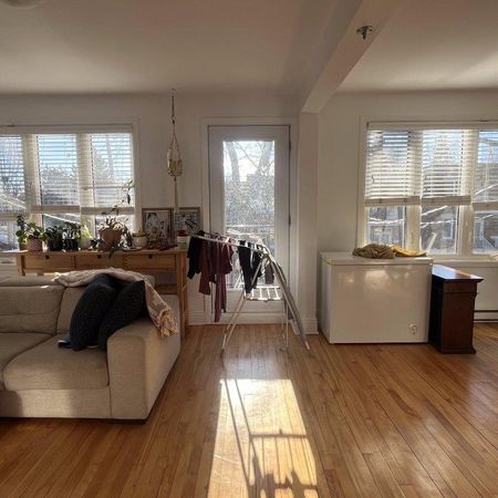 Beaux et lumineux 5 1/2 disponible dès février 2026 - Photo 3