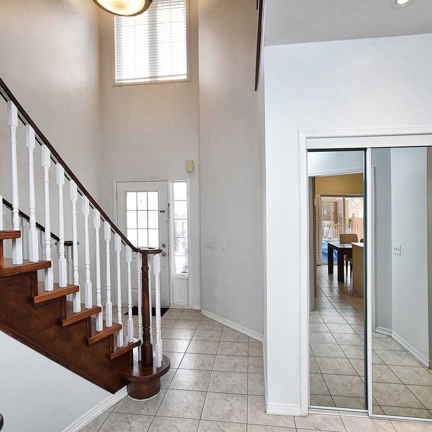 For Lease - 7240 Village Walk, Mississauga, Ontario - Photo 1