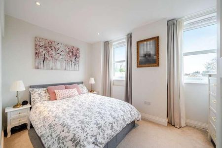 Portman House, Guildford Street, Chertsey, Surrey, KT16 - Photo 5