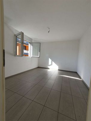 Appartement confortable et confortable dans un quartier bien desservi - Photo 1