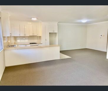 46 Lorraine St, Peakhurst, NSW 2210 - Photo 5