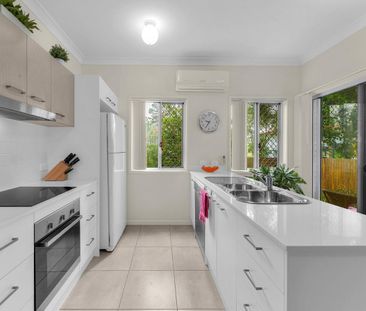 Bright, Modern & Ideally Located - Your Perfect Capalaba Home - Photo 4