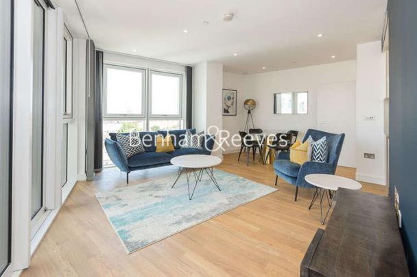 Wandsworth Road, Nine Elms, SW8 - Photo 1