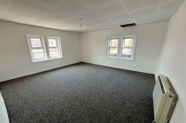 Bournemouth, BH9 - Photo 1