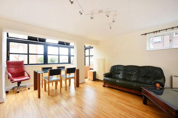 2 bedroom flat to rent - Photo 1