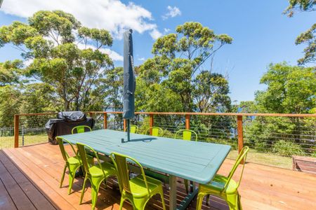 Fully furnished 4 Bedroom Waterfront - Photo 4