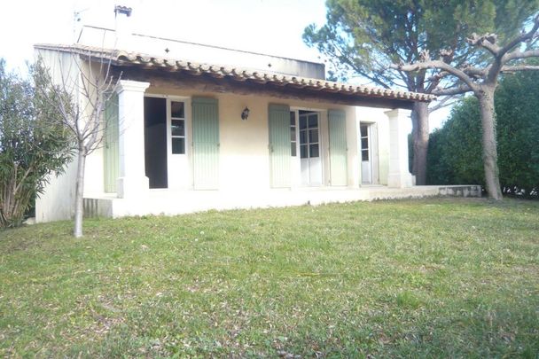 ROGNONAS - Villa R+1 avec terrasse, garage, jardin., - Photo 1