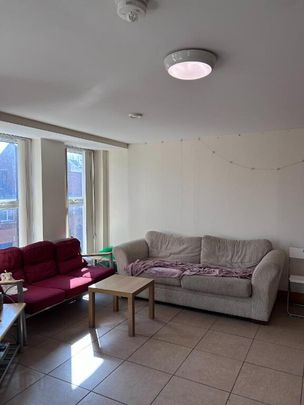 Unit 8, 50 College Park Avenue, Belfast, BT7 1LR - Photo 1