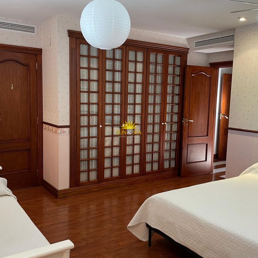 6 BEDROOM VILLA - BENIDORM - Photo 1