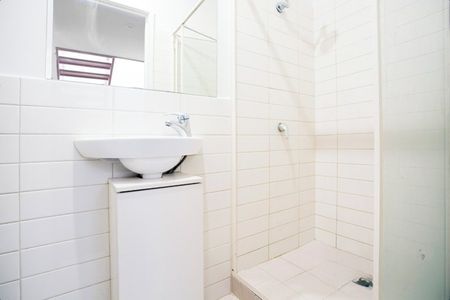 SPLIT LEVEL APARTMENT WITH SECURE PARKING - Photo 5